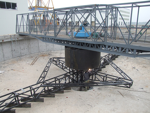 中心傳動刮泥機